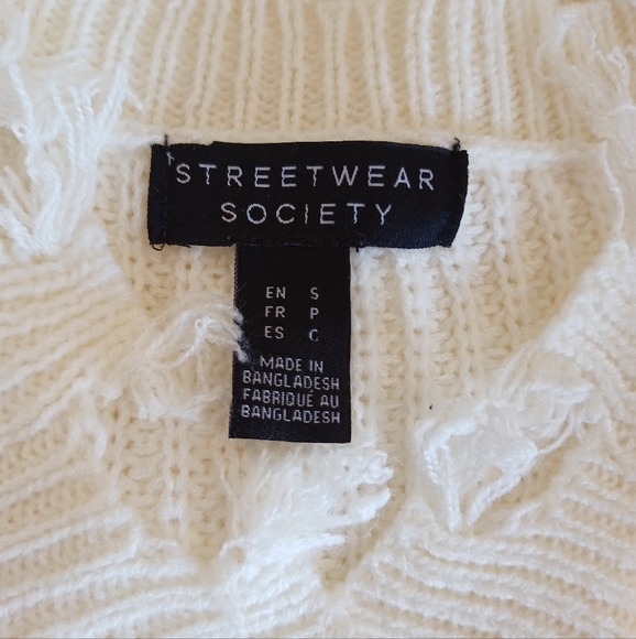 Streetwear Society Women's White Frayed Ribbed Knit Sweater - Picture 14 of 16